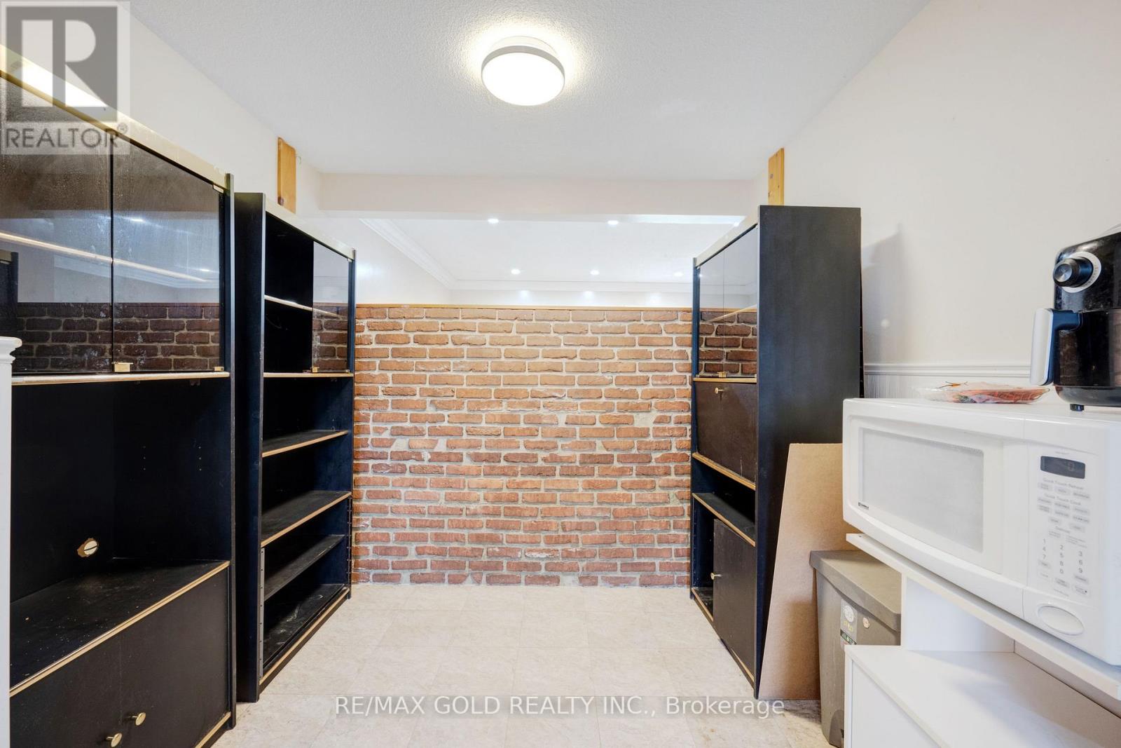 9 HAVENBROOK COURT - 7