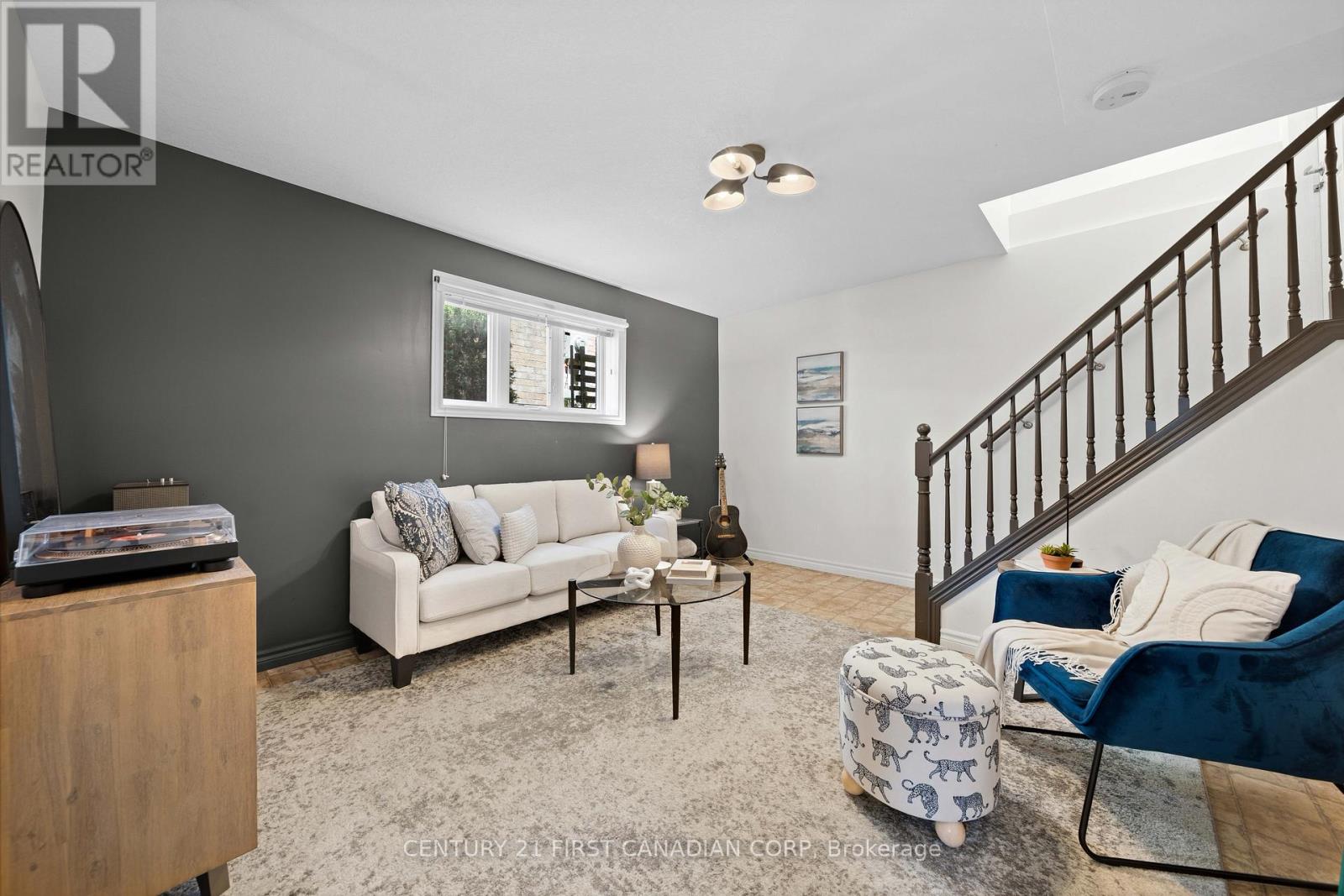 1287 NICOLE AVENUE - 12