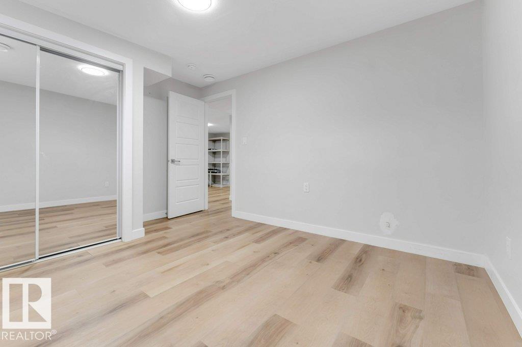7017 54 AV - Image 29