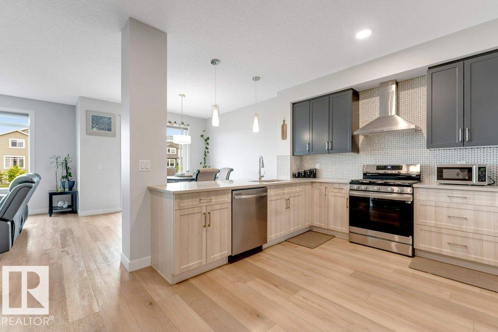 7017 54 AV - Image 6