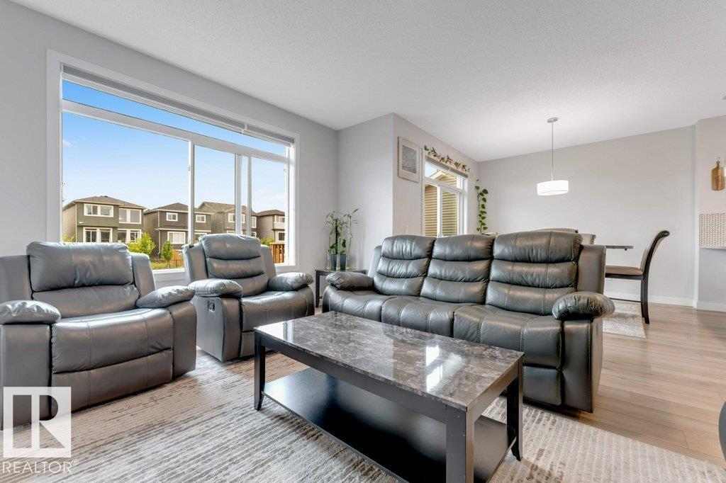 7017 54 AV - Image 9