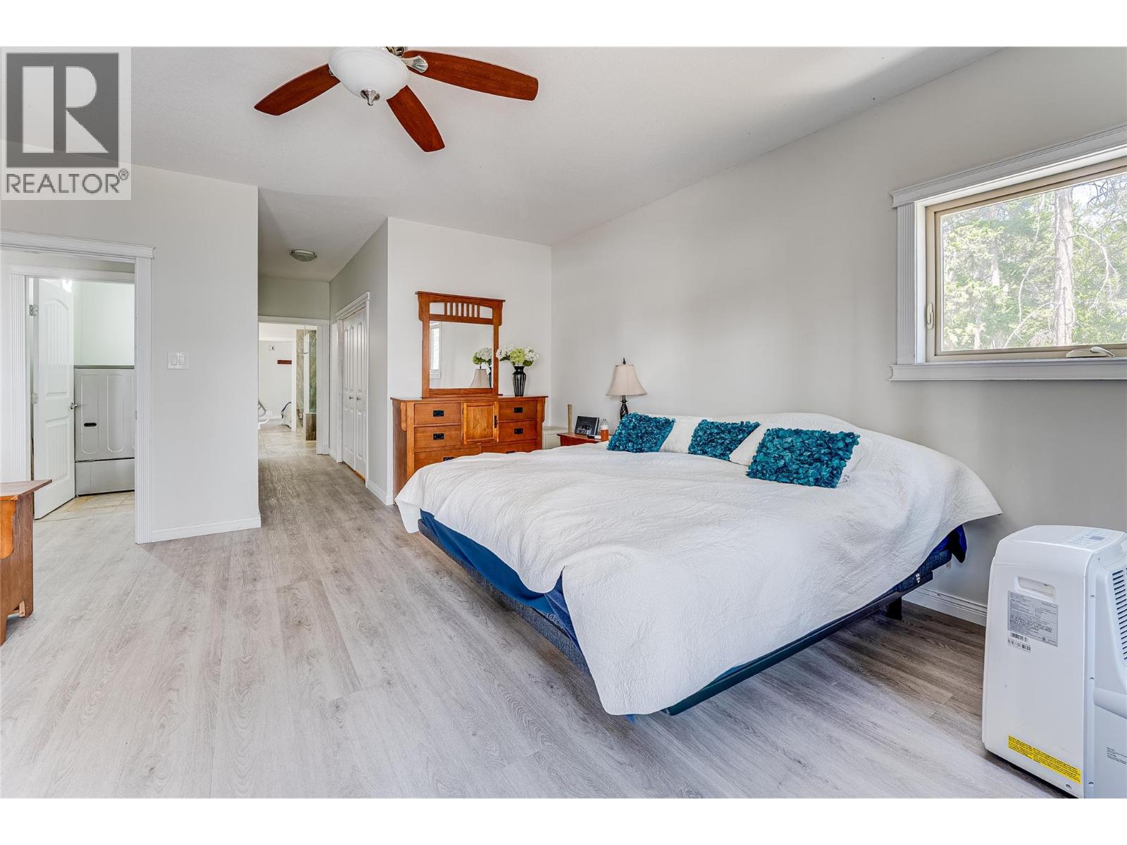 70 Lester Road - 19