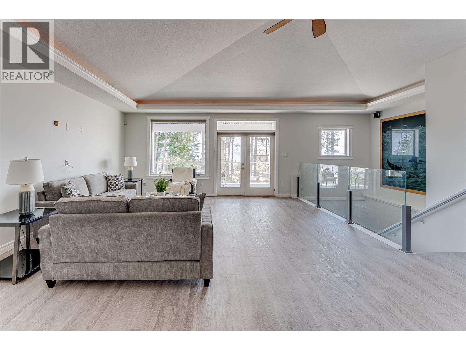 70 Lester Road - 12