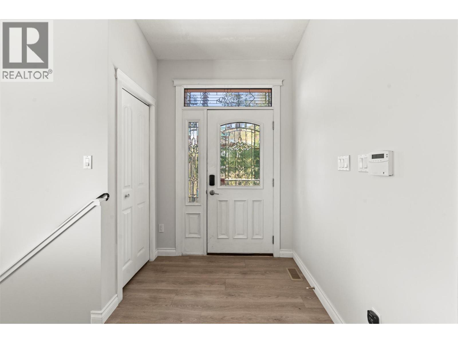 70 Lester Road, Vernon — photo 3