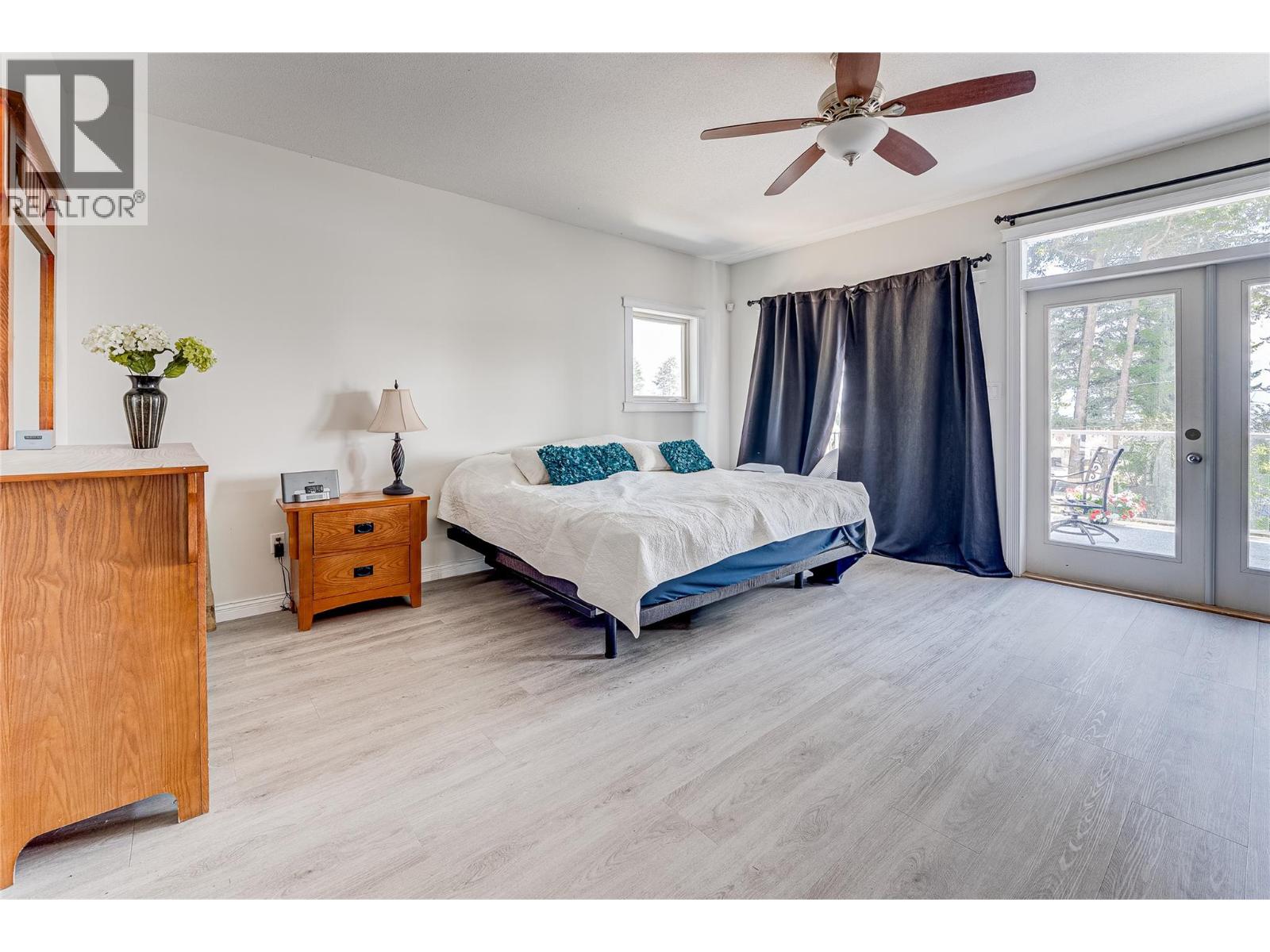 70 Lester Road - 18
