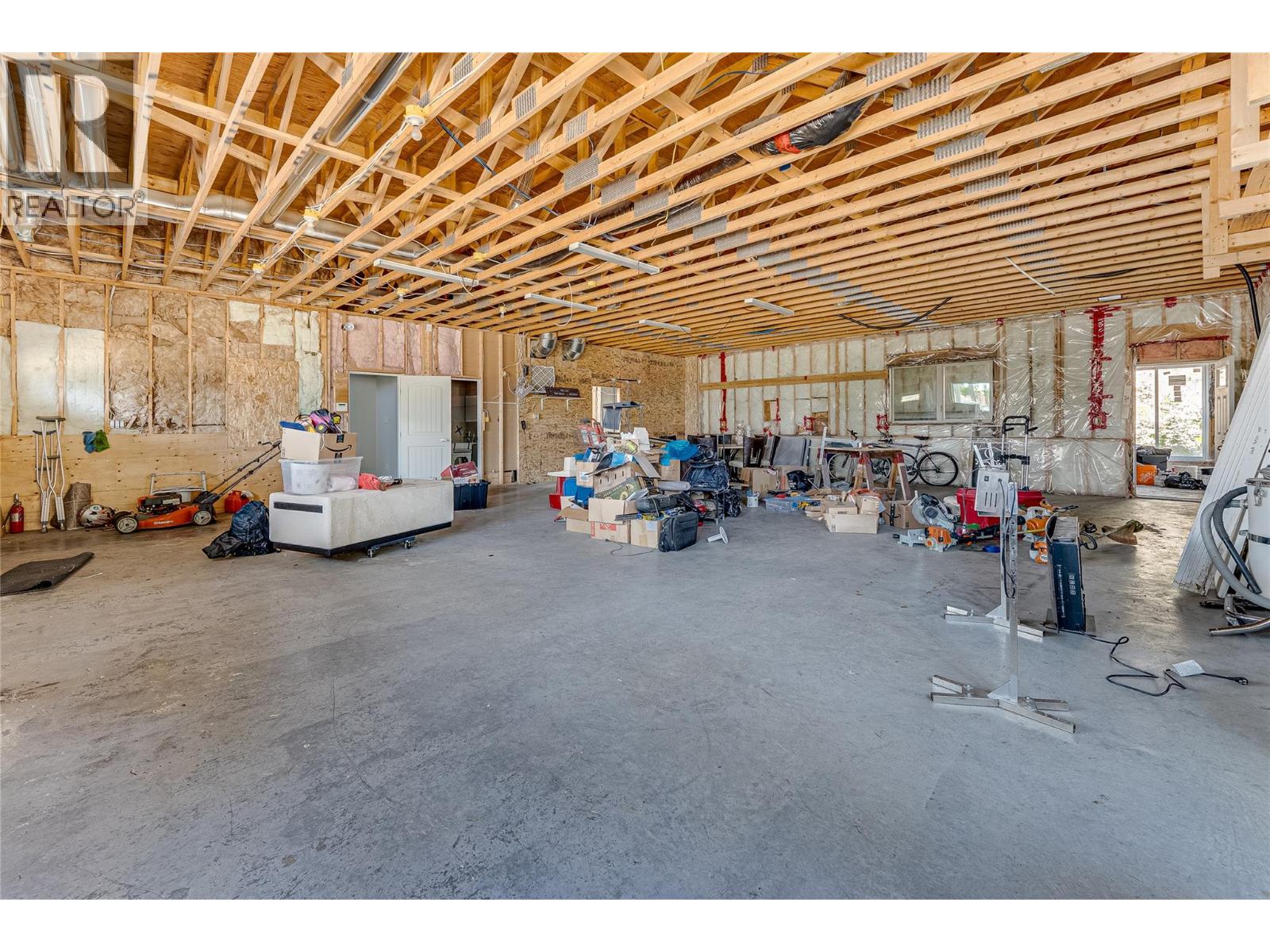 70 Lester Road - 38
