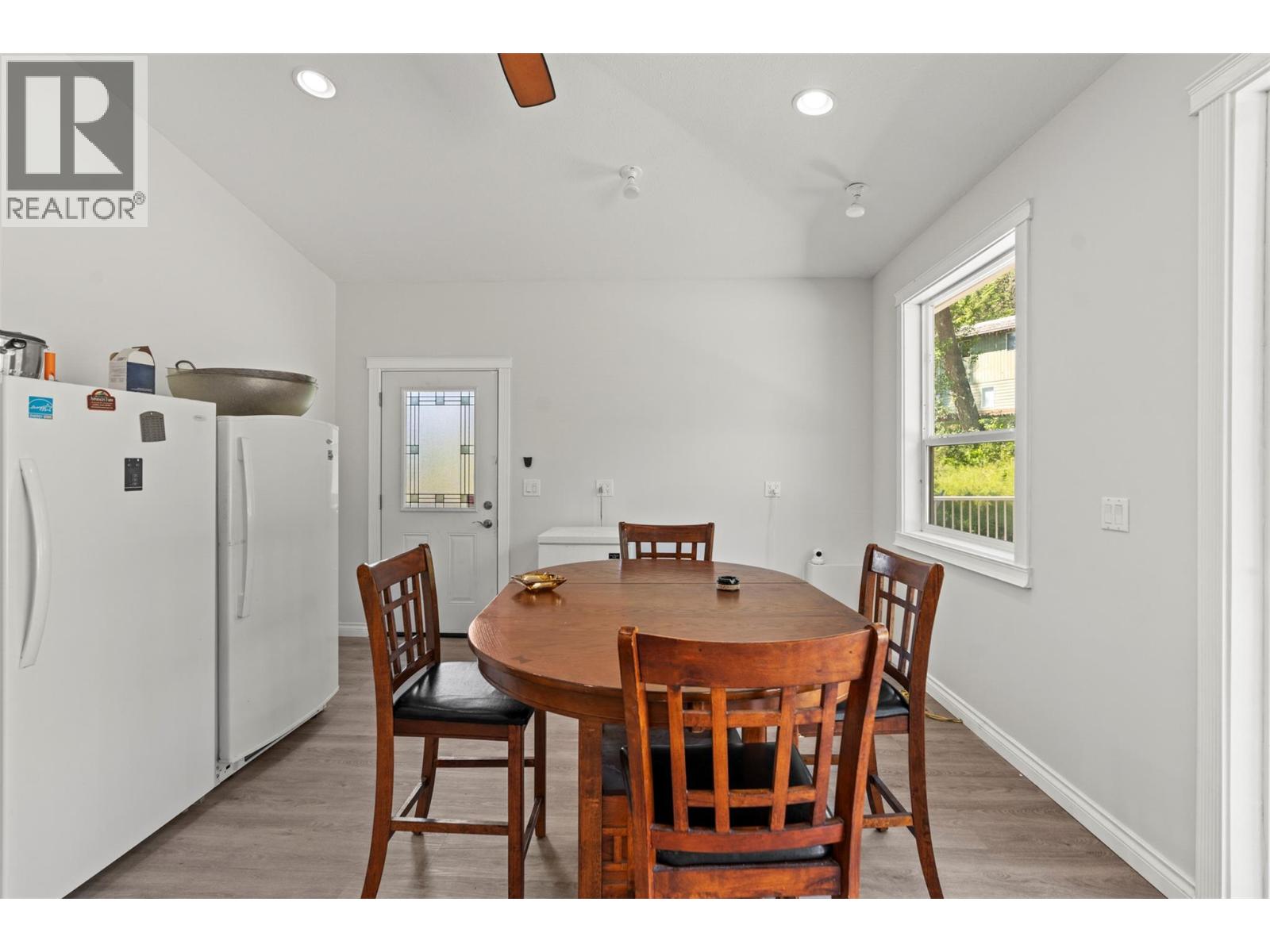 70 Lester Road - 8