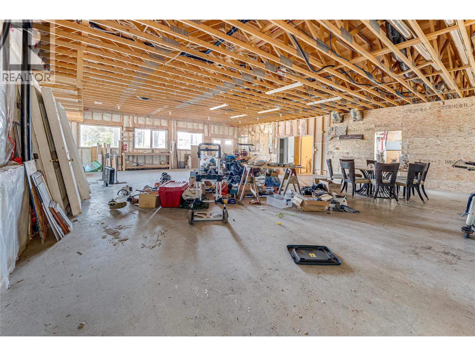 70 Lester Road - 37
