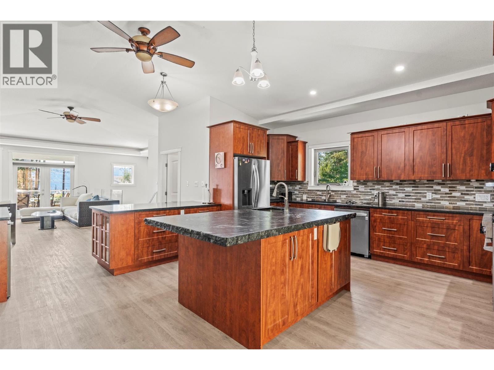 70 Lester Road - 4