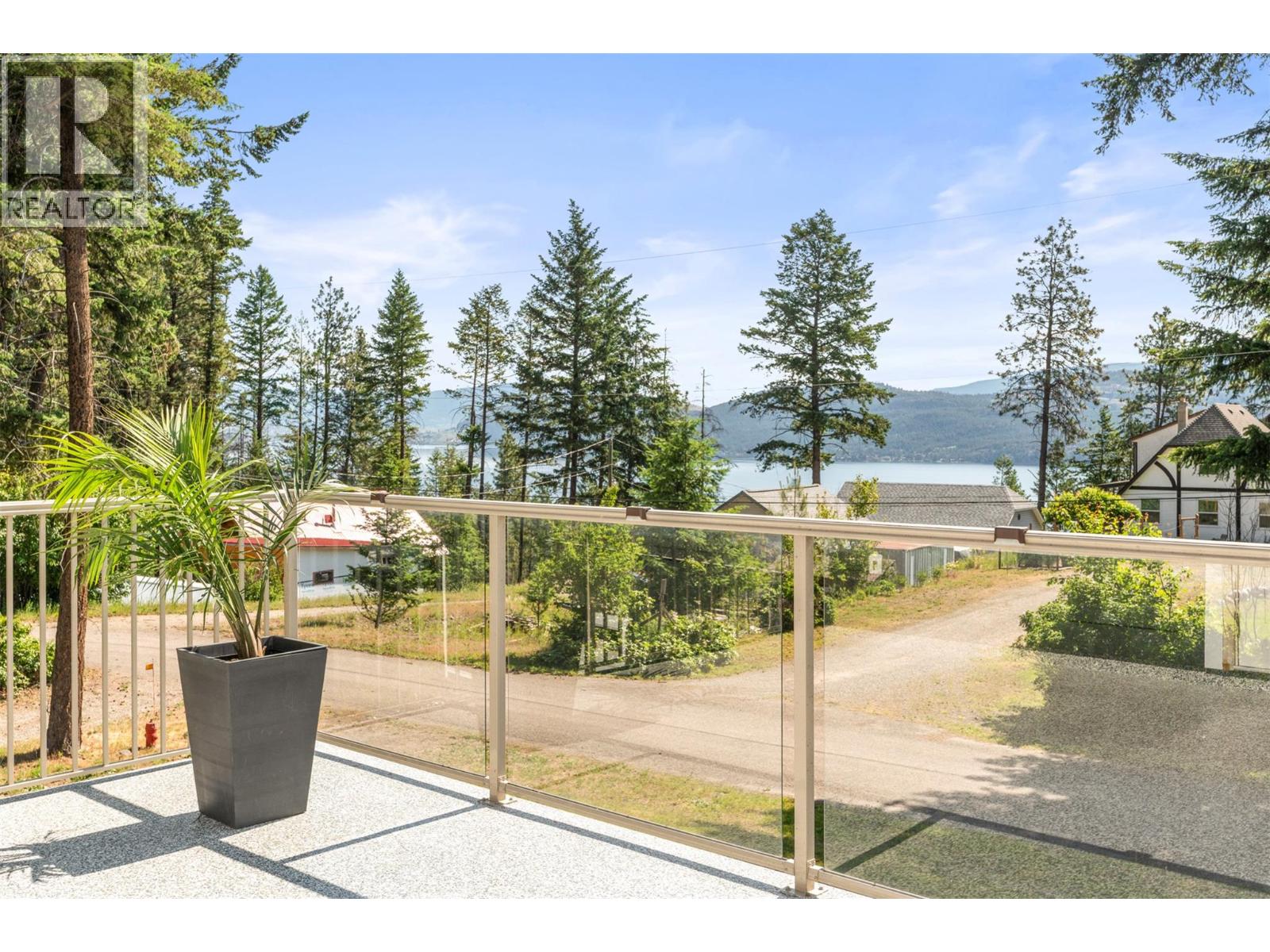 70 Lester Road - 16