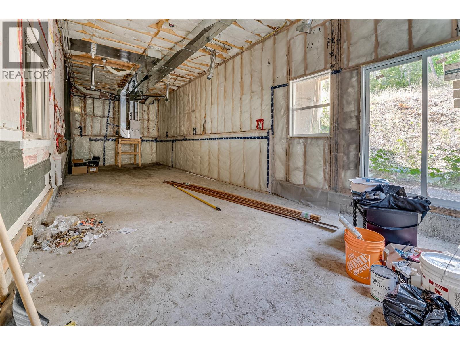 70 Lester Road - 36