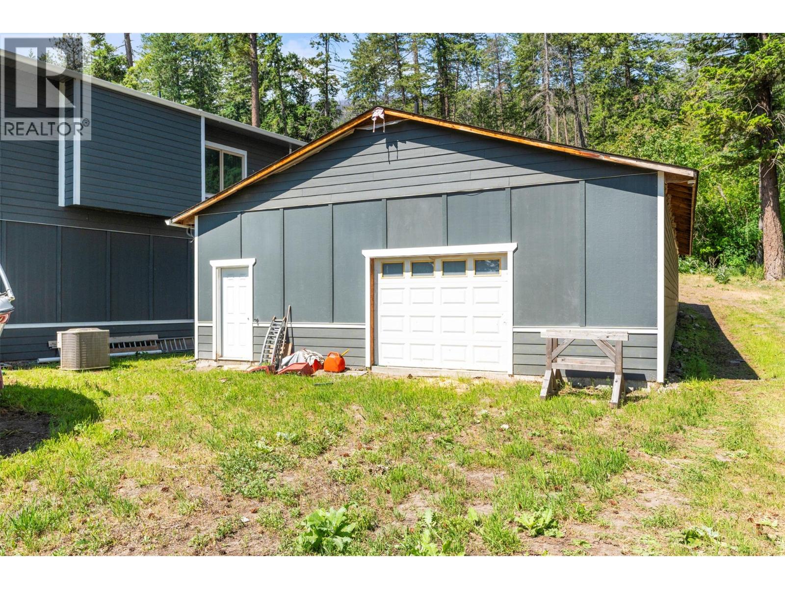 70 Lester Road - 55