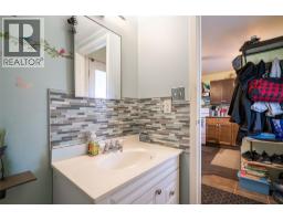 1816 43 Street, Vernon, BC V1T6W8 Photo 16