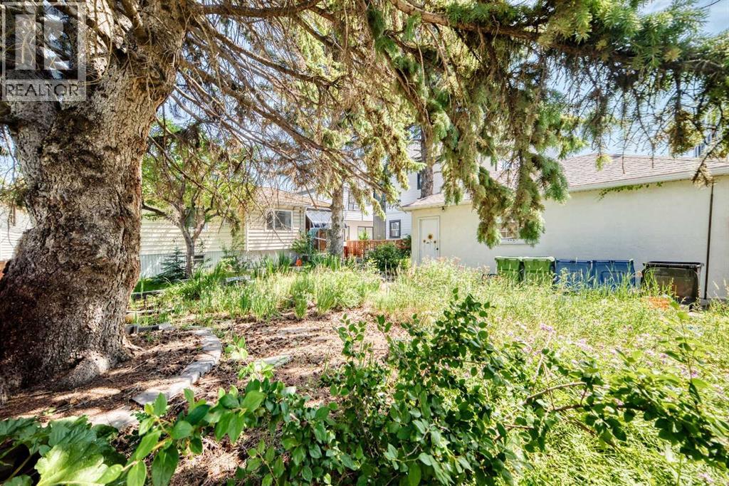 1703 32 Street SW - 44