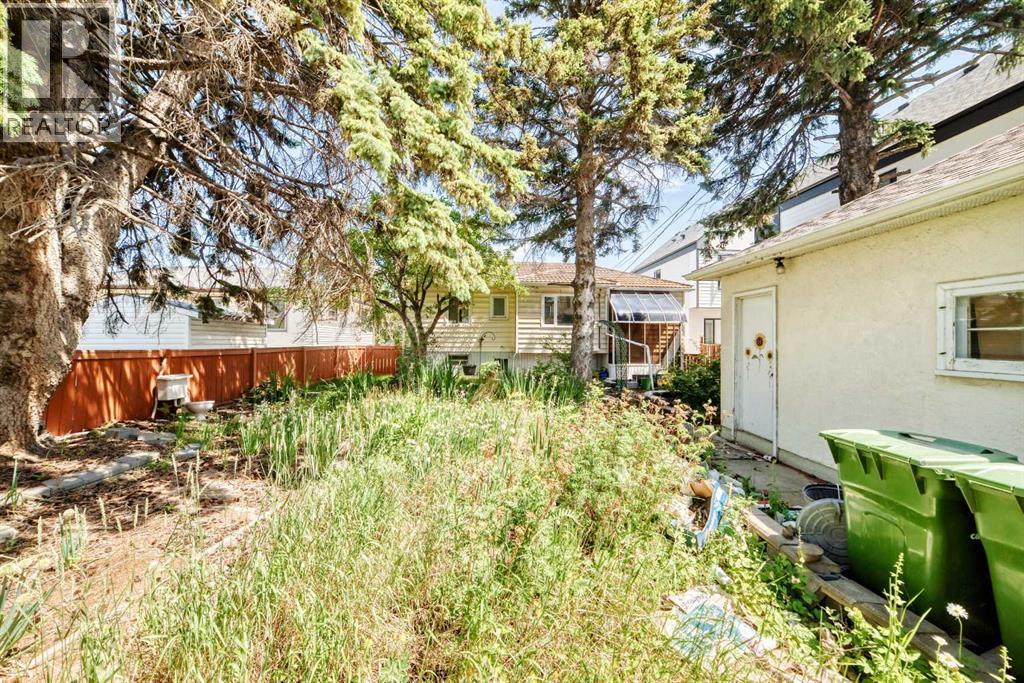 1703 32 Street SW - 45