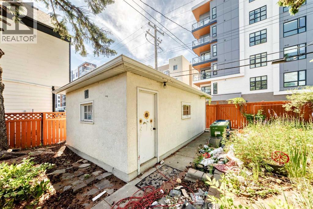 1703 32 Street SW - 46