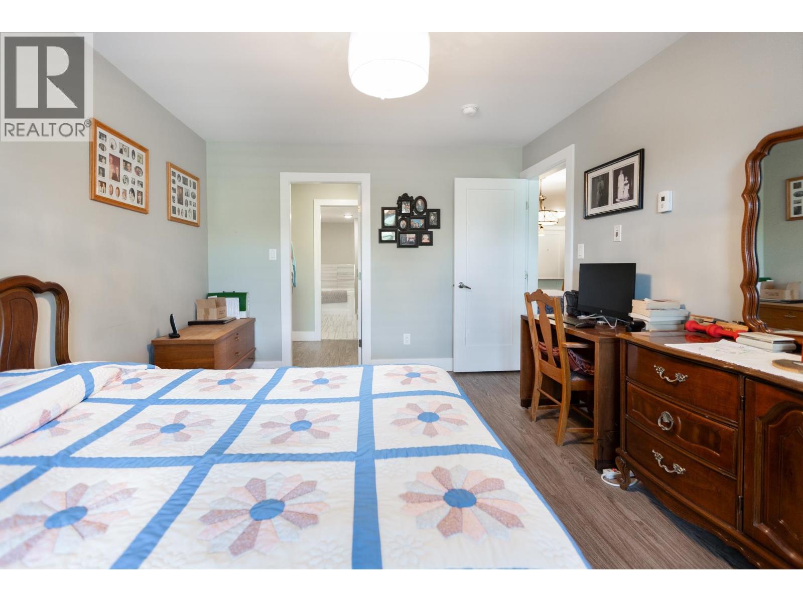 #122 2055 INGLEDEW STREET - 13