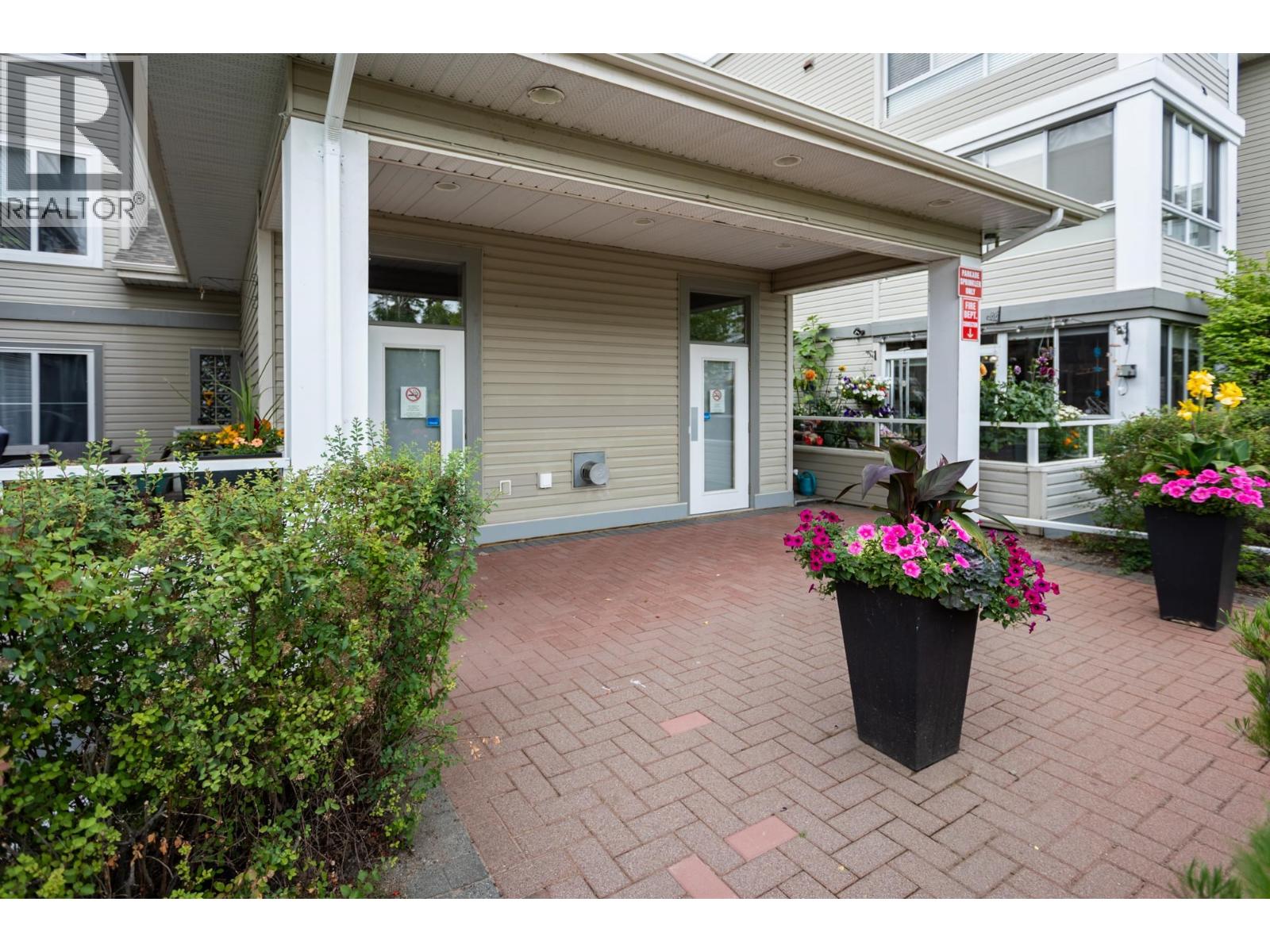 #122 2055 INGLEDEW STREET - 21