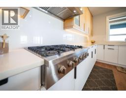 3pc Ensuite bath - 950 Mt Griffin Road, Vernon, BC V1B0A5 Photo 13