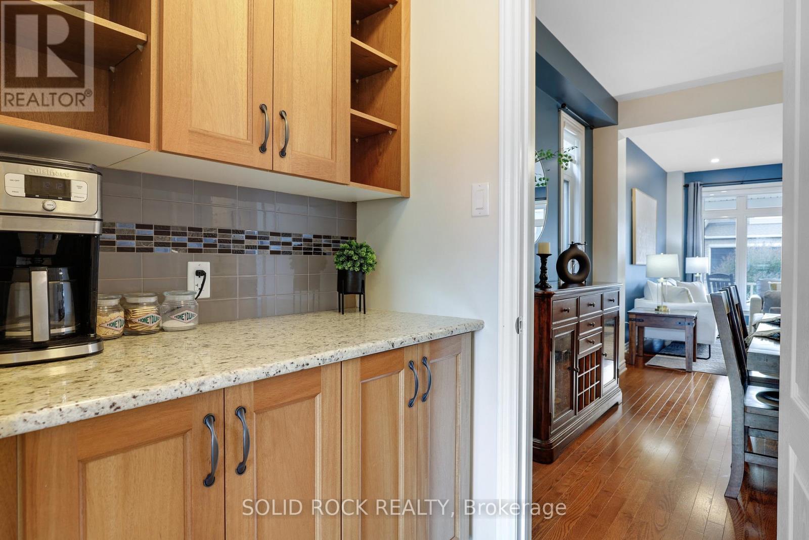 703 MASHKIG AVENUE - 14