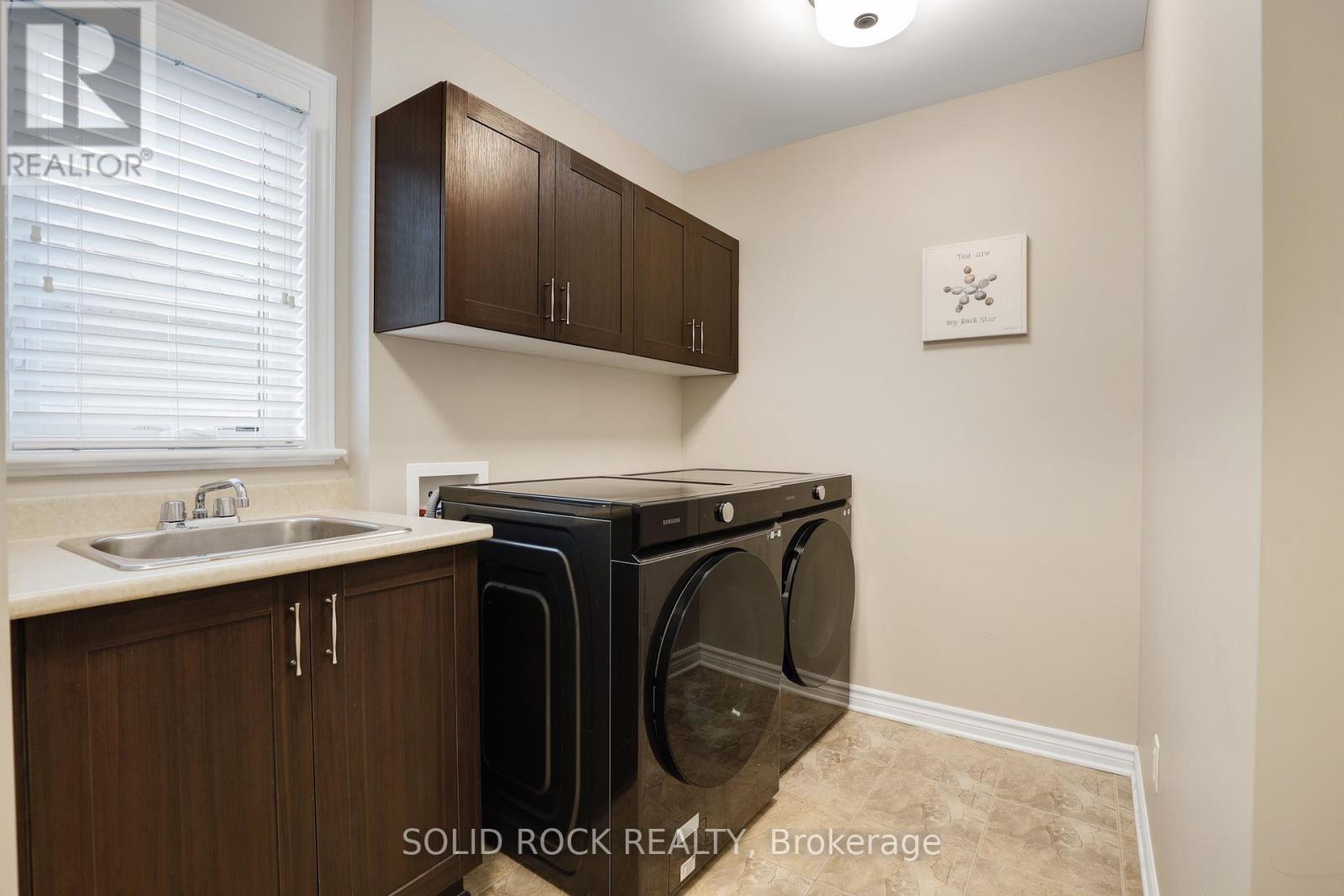 703 MASHKIG AVENUE - 18