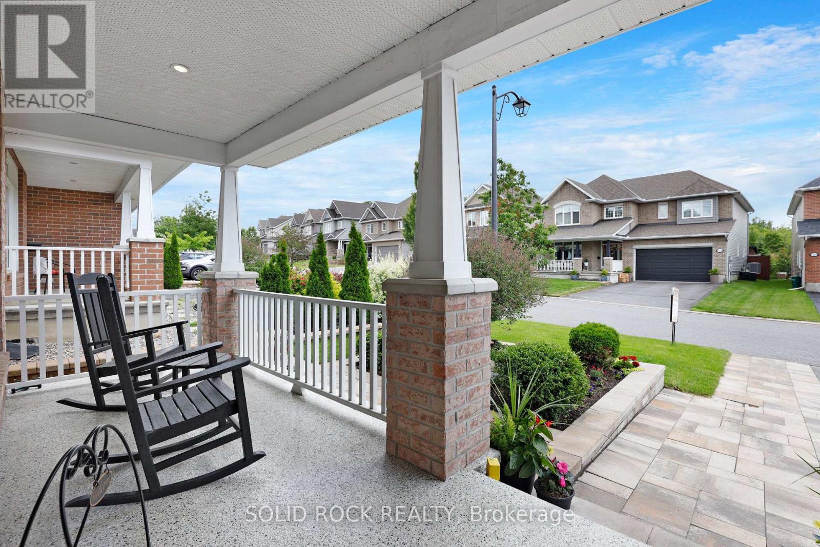 703 MASHKIG AVENUE - 3