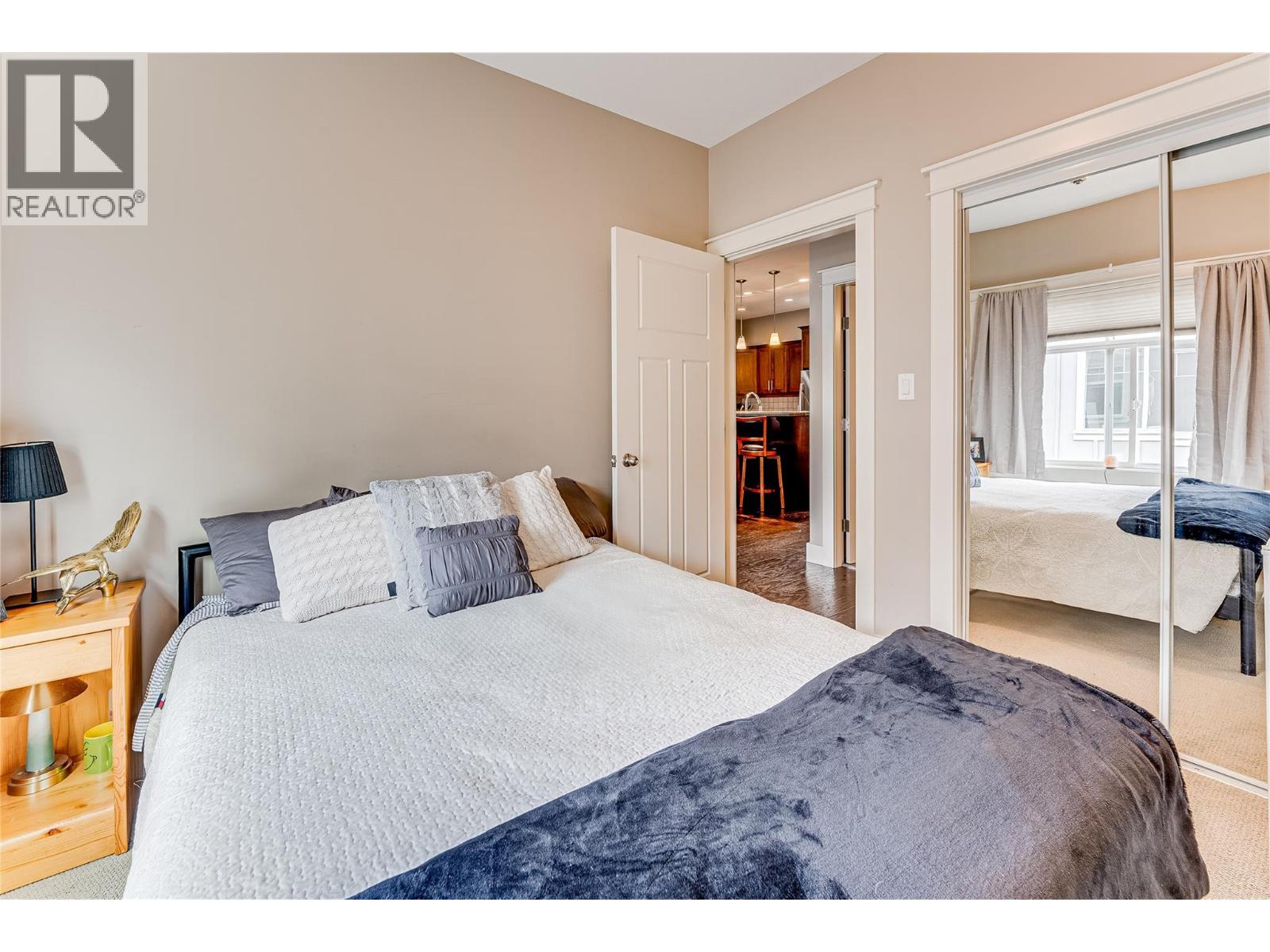 #104 3606 25 Avenue - 19