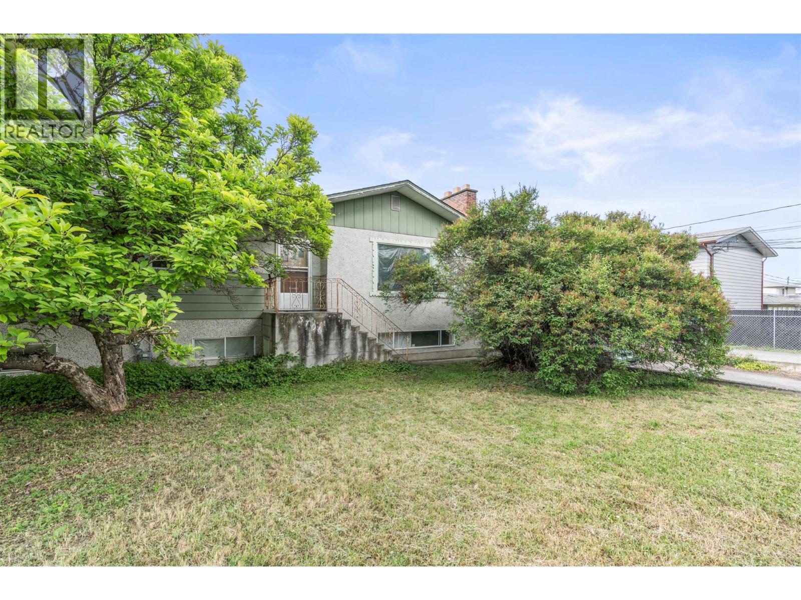 3706 24 Avenue - 6