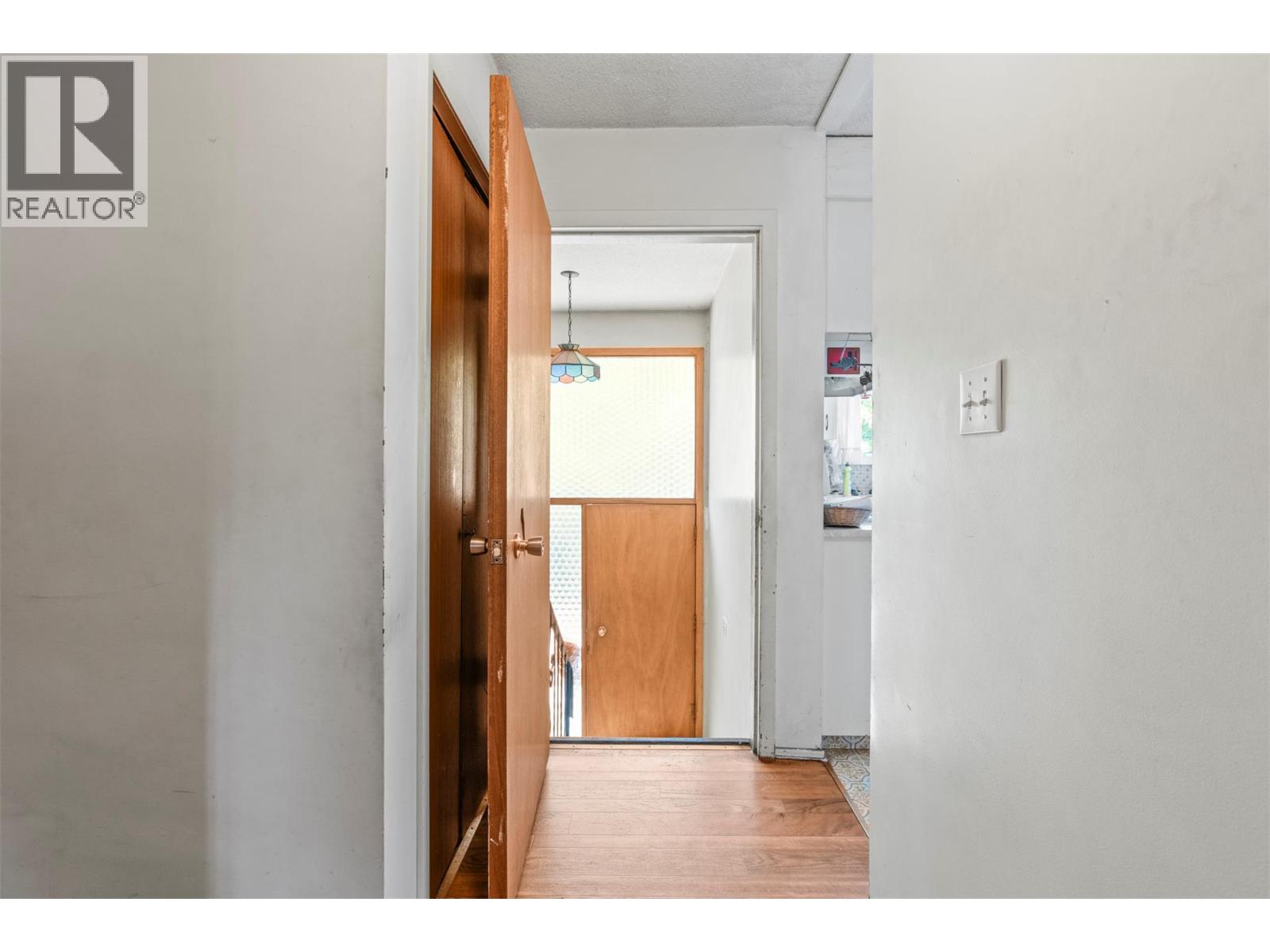 3706 24 Avenue - Image 21
