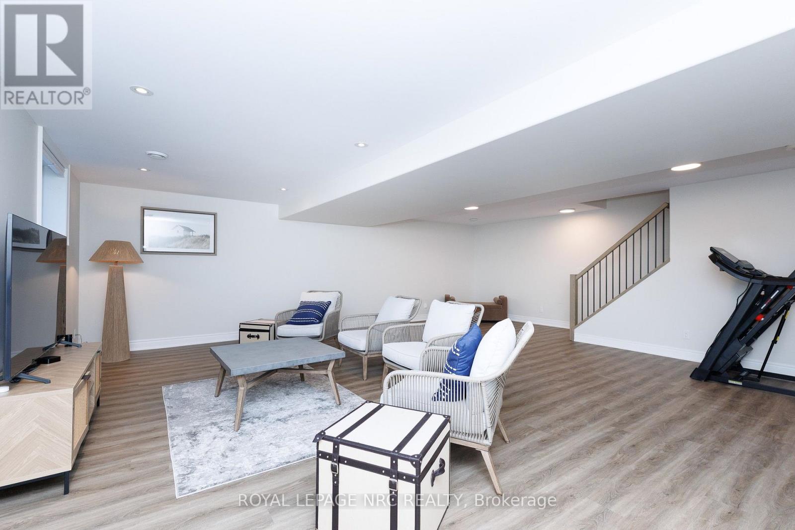 #6 154 PORT ROBINSON ROAD - Image 25
