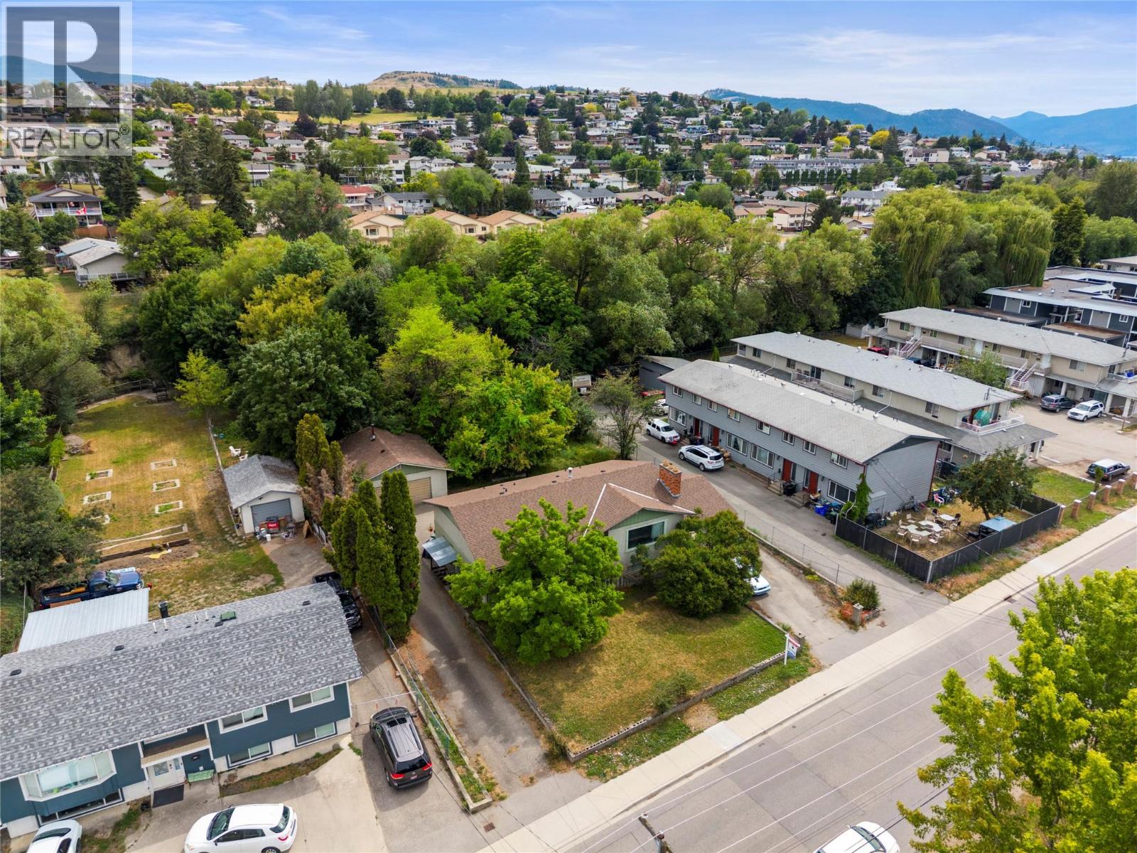 3706 24 Avenue - Image 16