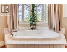 677 Cypress Drive, Vernon, BC V1B3Y5 Photo 35