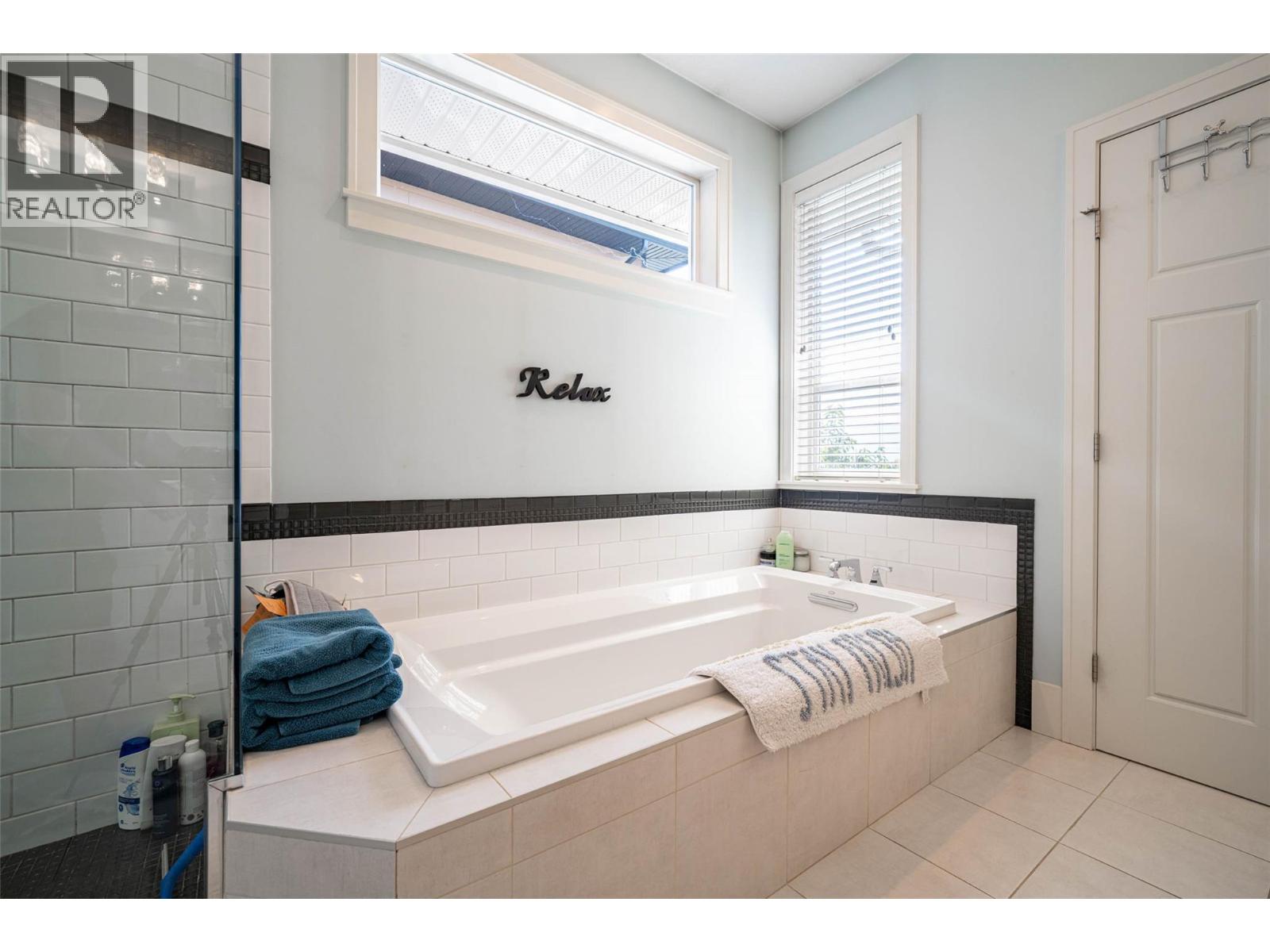 6905 Foothills Drive - 31