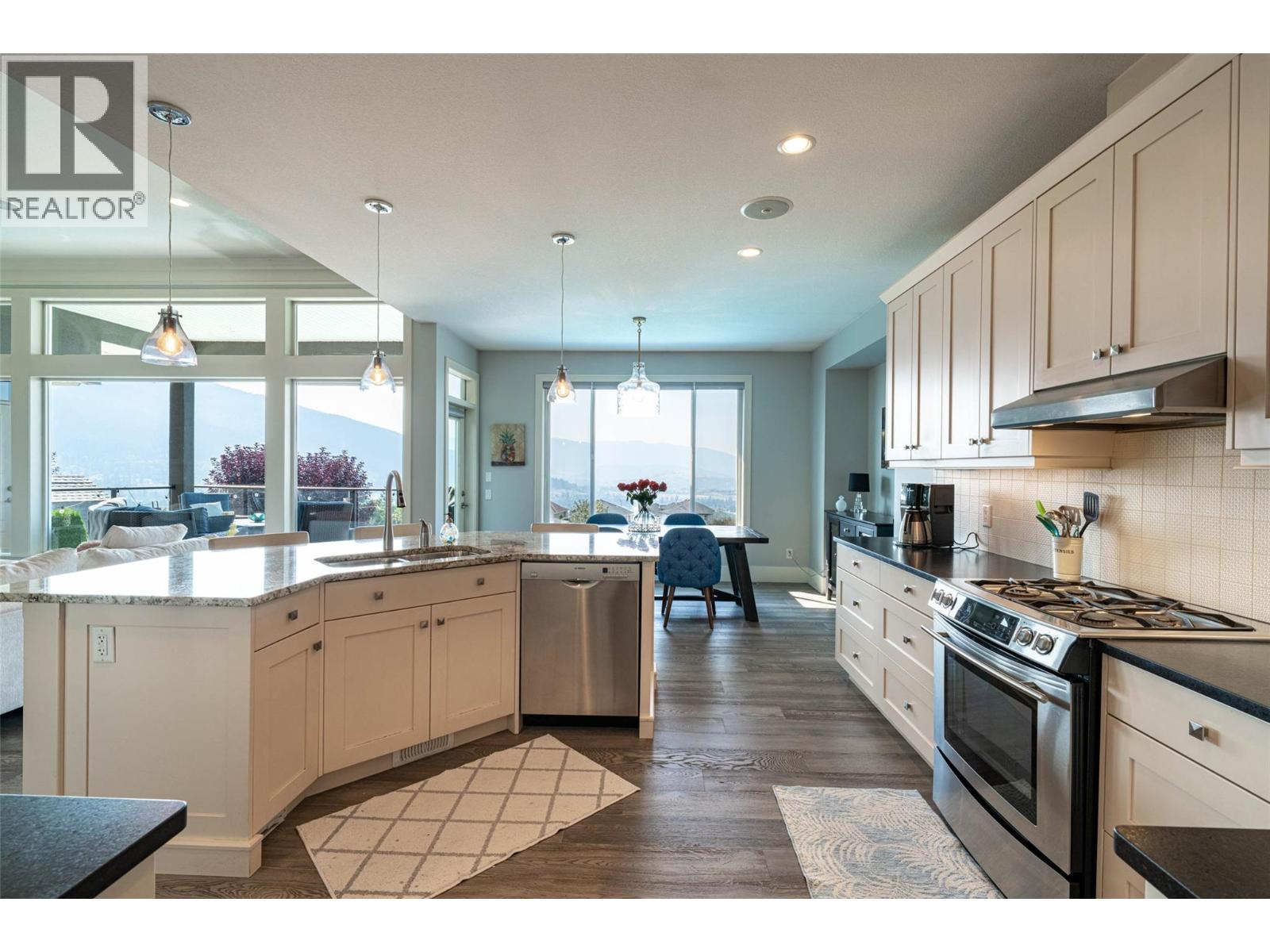 6905 Foothills Drive - 16