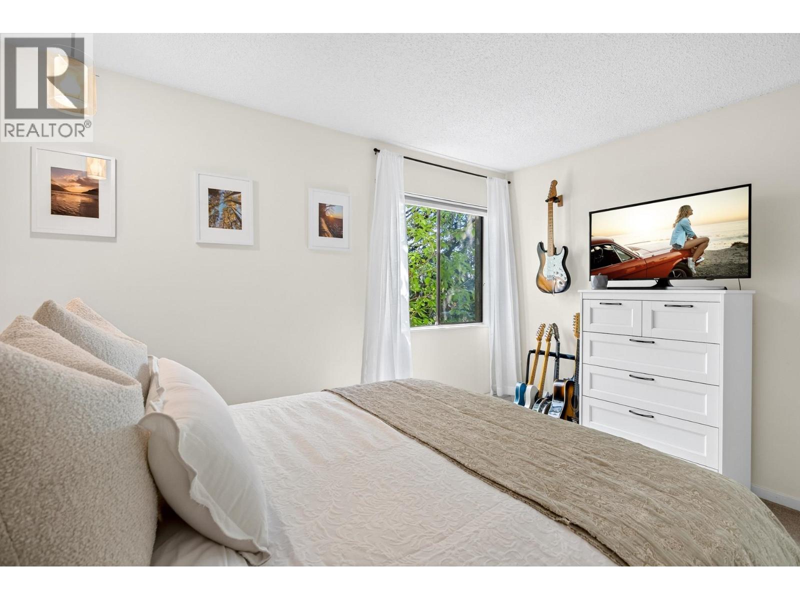 201 338 WARD STREET, New Westminster