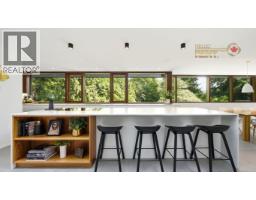 6510 Madrona Crescent, West Vancouver, BC V7W2J8 Photo 12