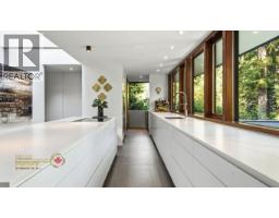 6510 Madrona Crescent, West Vancouver, BC V7W2J8 Photo 14