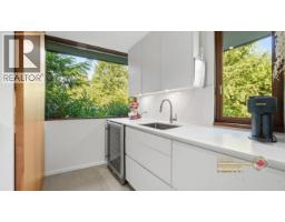 6510 Madrona Crescent, West Vancouver, BC V7W2J8 Photo 17