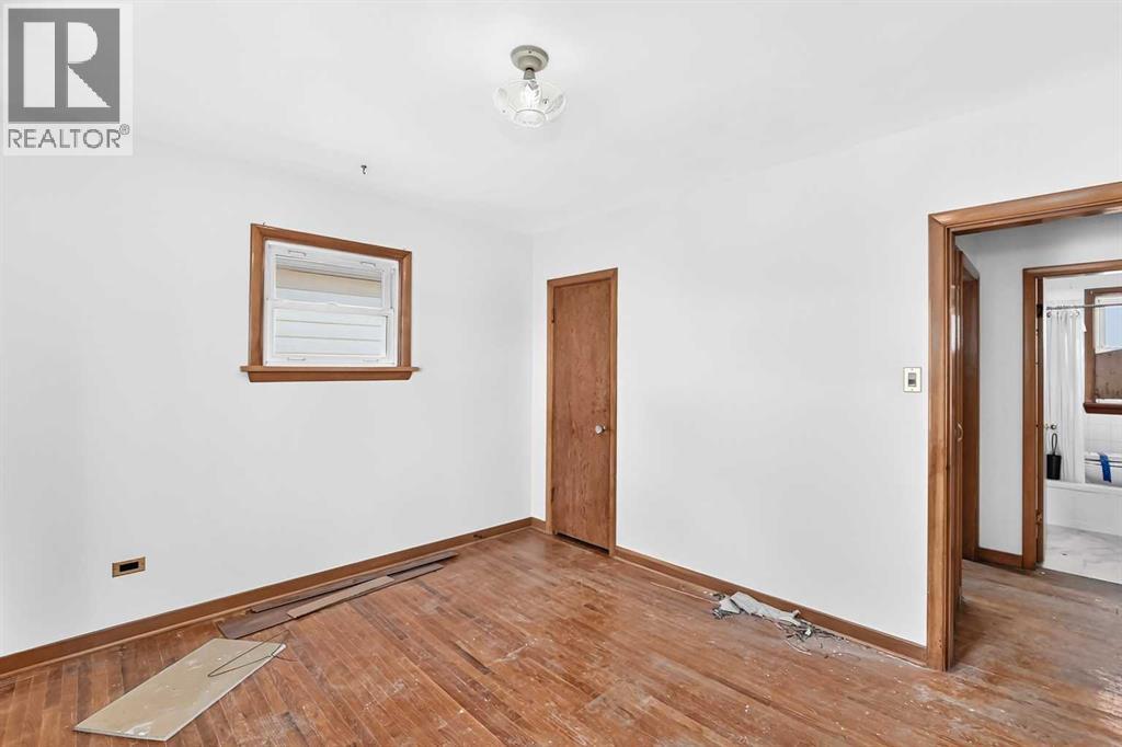 1701 32 Street SW - 17