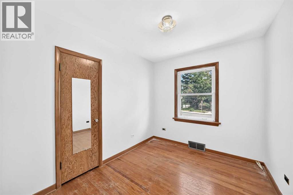 1701 32 Street SW - 19