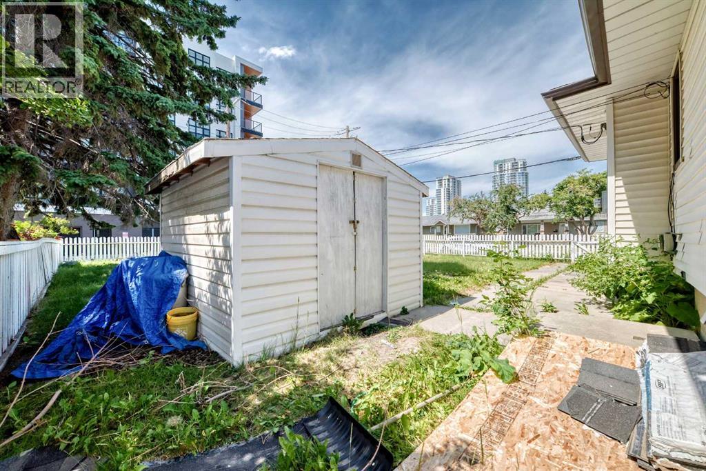 1701 32 Street SW - 39