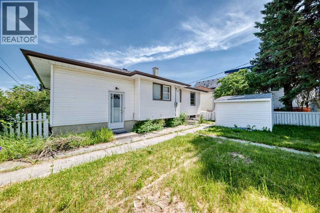1701 32 Street SW - 43