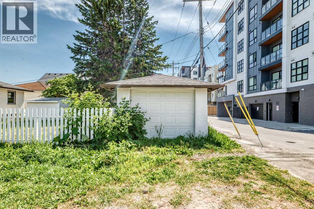 1701 32 Street SW - 47