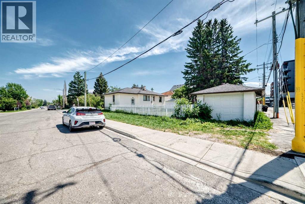 1701 32 Street SW - 48