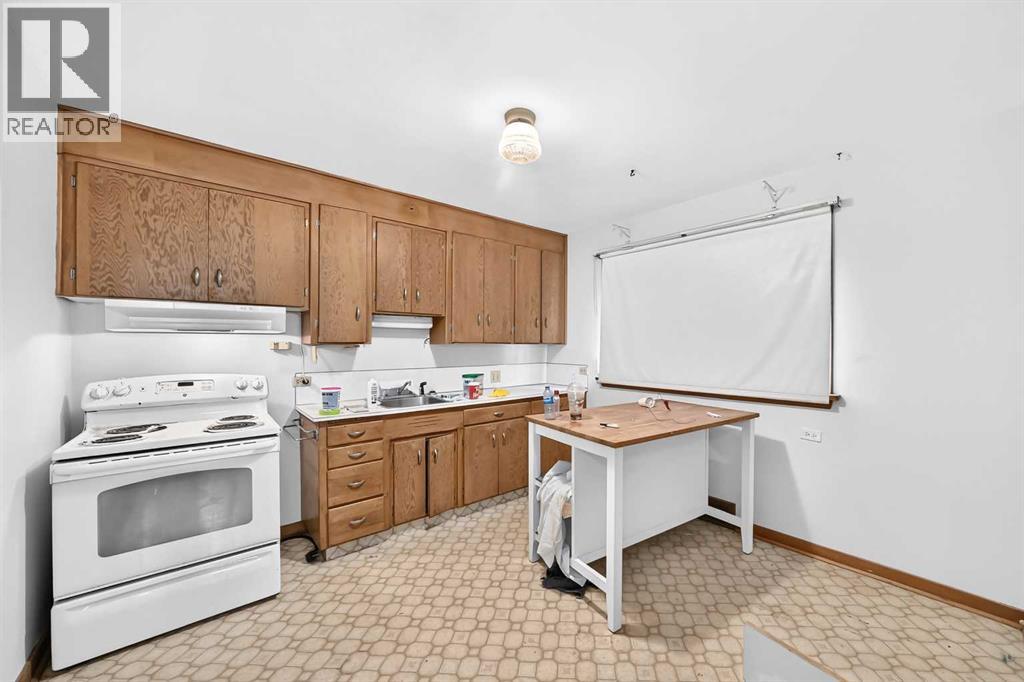 1701 32 Street SW - 6