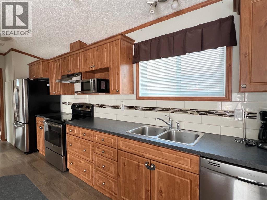 4002 Seasons Boulevard - Image 8