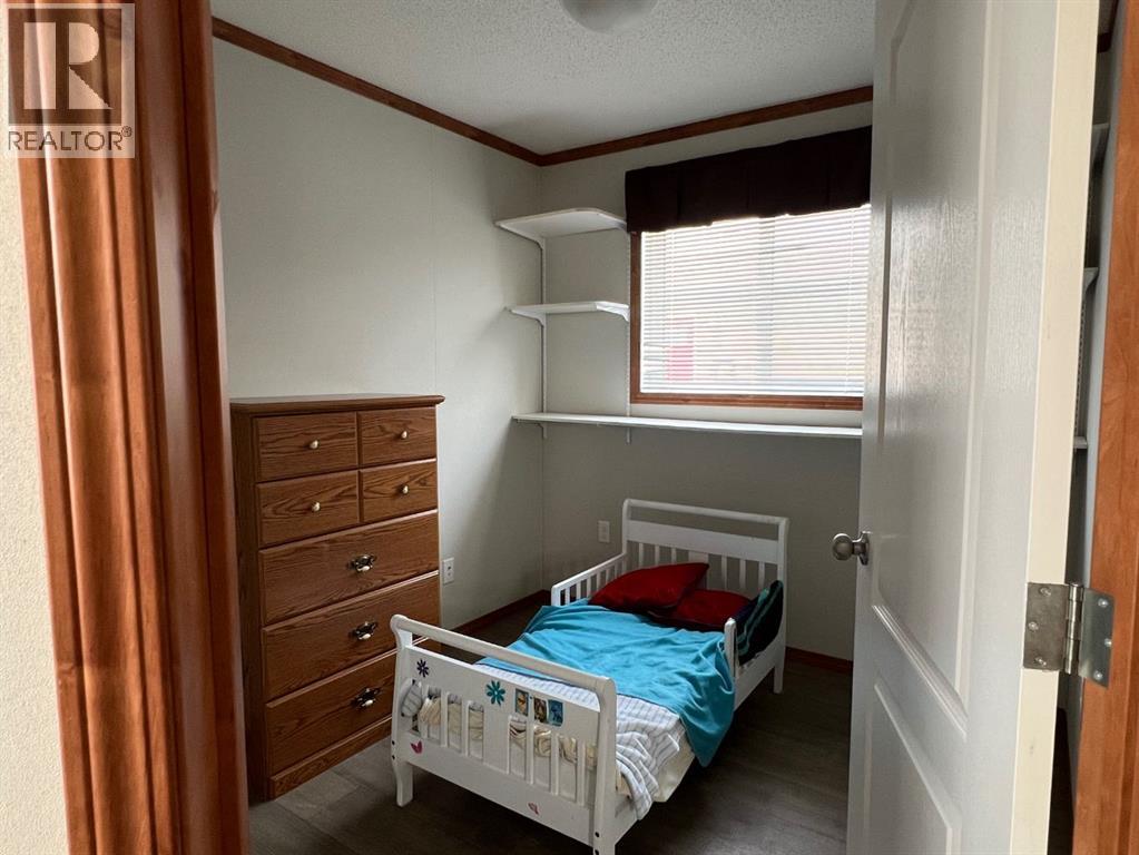 4002 Seasons Boulevard - Image 13
