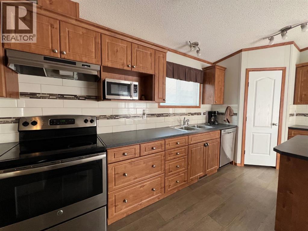 4002 Seasons Boulevard - Image 7