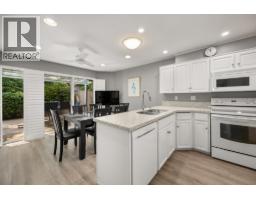 215 Morningside Drive, Tsawwassen, BC V4L2M3 Photo 9