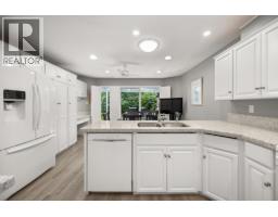 215 Morningside Drive, Tsawwassen, BC V4L2M3 Photo 11